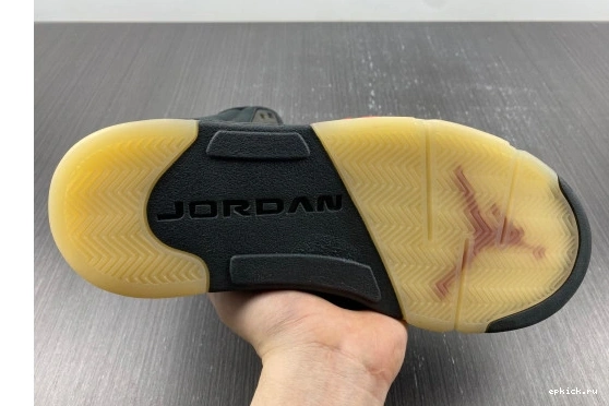 EP Jordan DR0092-001 Off-Noir Gore-Tex DR0092-001 Retro 5 0504
